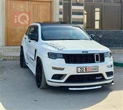 جیپ گراند شیرۆکی